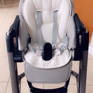 Peg Perego Siesta High Chair color: Ambiance Grey